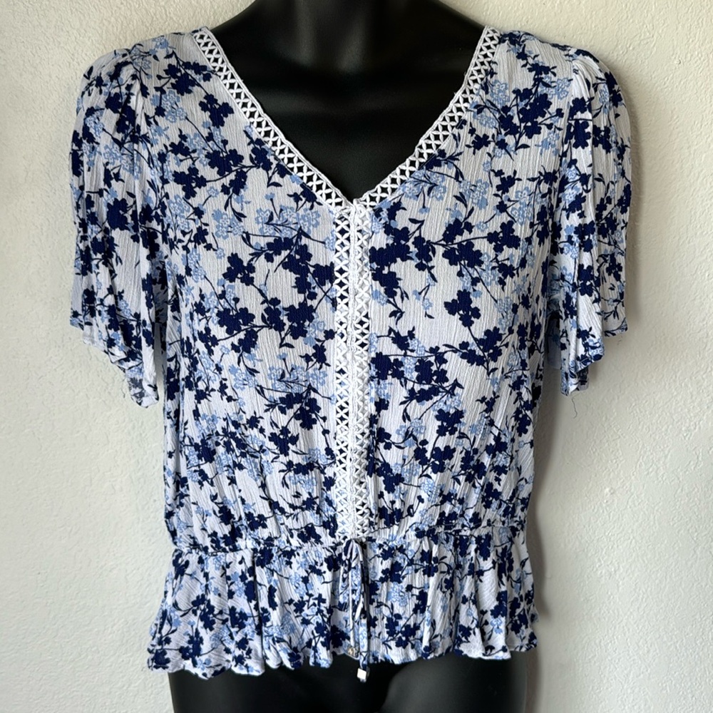 Adrienne Vittadini Floral Top‎